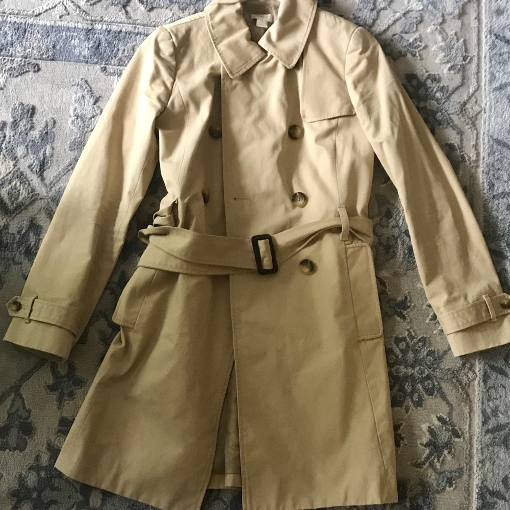 Jcrew woman’s iconic trench coat